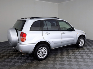 Toyota RAV4 Comfort 4x4 2.0 110kW (3 фото из 7)