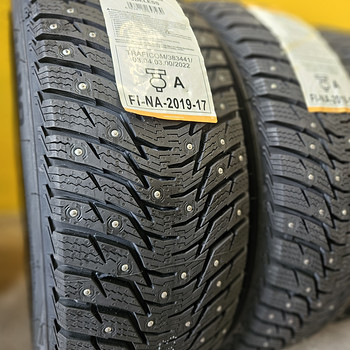 215 55 R 17 Trazano Ice Master Spike Z-506 ( UUED )