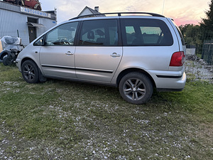 VW sharan (3 foto / 3)