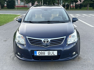 TOYOTA AVENSIS (3 фото из 9)