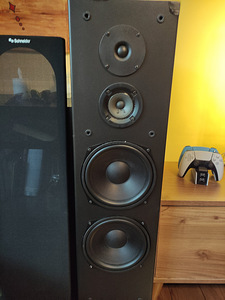 NAD surround sound receiver T742, Schneider põrandakõlarid (4 foto / 6)