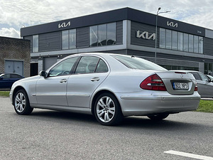 MERCEDES-BENZ E 220 CDI (6 фото из 10)