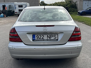 MERCEDES-BENZ E 220 CDI (8 фото из 10)