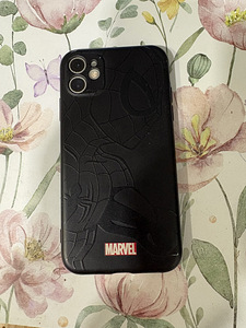 iPhone 11 (3 foto / 4)