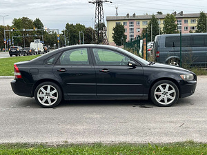 VOLVO S40 (5 фото из 10)