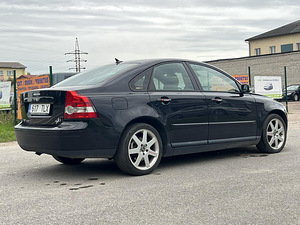 VOLVO S40 (7 фото из 10)