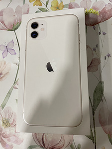 iPhone 11 (3 foto / 4)