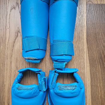 Laste kimono, kaitsed, kindad, vööd karatele