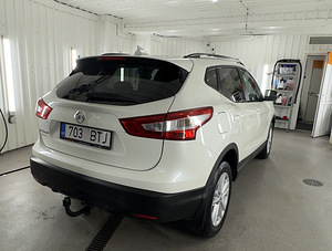 Nissan Qashqai (3 фото из 12)