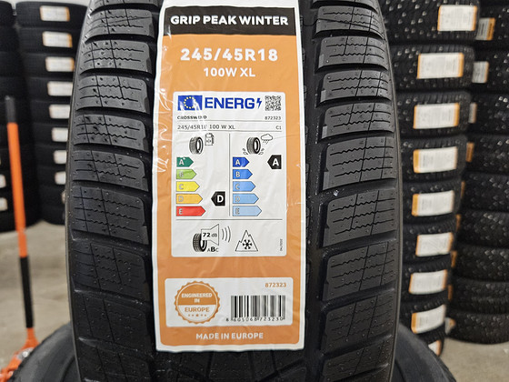 245 45 R 18 Crosswind Grip Peak Winter ( made by Michelin )