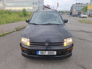 Mitsubishi Space Runner 2.4 (3 фото из 12)