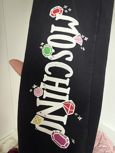 Spordipüksid Moschino (2 foto / 3)