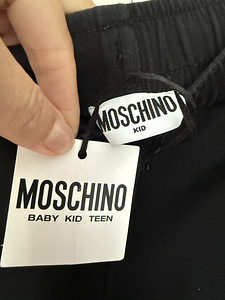 Spordipüksid Moschino (3 foto / 3)