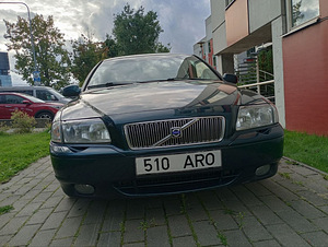 Volvo S80 2.4 125 кВт (7 фото из 13)