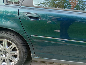 Volvo S80 2.4 125 кВт (9 фото из 13)