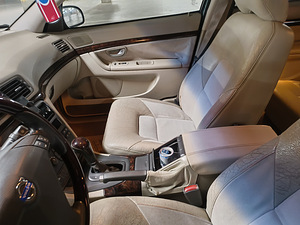 Volvo S80 2.4 125 кВт (13 фото из 13)