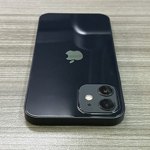 iPhone 12 64Gb Black в очень хорошем состоянии (4 фото из 4)