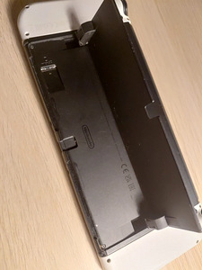 Nintendo Switch OLED 64GB + 2 Joy-Con + Dock (3 foto / 6)