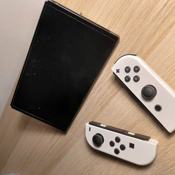 Nintendo Switch OLED 64GB + 2 Joy-Con + Dock