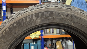 MICHELIN X-ICE NORTH 4 . 205/55/16 (2 фото из 3)