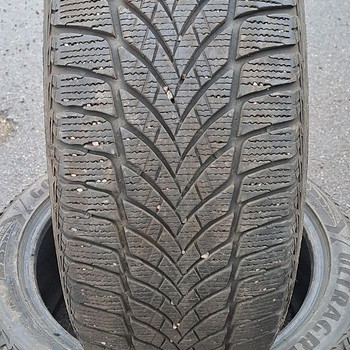 M+S / 235 45 18 / Goodyear