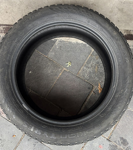 NOKIAN HAKKAPELIITTA 9, 225/50R17, 2 шт. (2 фото из 2)