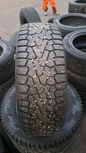 Naastrehvid / 235 65 17 / Pirelli (1 foto / 1)