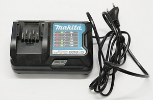 Зарядное устройство Makita DC10WD 12V max CXT Li-ion (2 фото из 2)