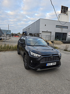 Toyota Rav 4 (3 фото из 8)