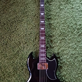 Müüa SG tüüpi basskitarr Epiphone EB3