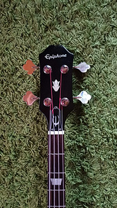 Продаётся бас-гитара типа SG Epiphone EB3 (2 фото из 2)