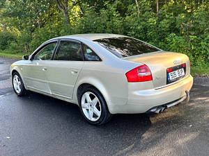 Audi A6 (5 фото из 6)