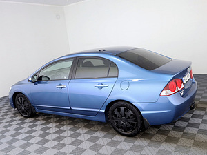 Honda Civic Elegance ATM 1.8 103kW (4 фото из 7)