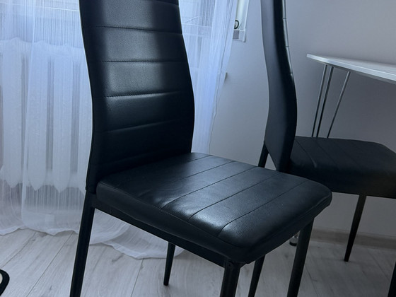 Müüa laud ja toolid, komplekt