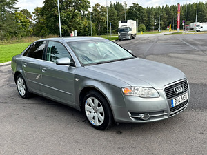 Audi A4 (2 foto / 6)