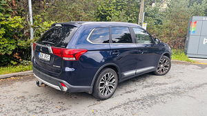 Mitsubishi Outlander 2.0bensiin , 110kw, 4wd, automaat (2 foto / 4)