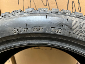 MICHELIN X-ICE NORTH 4 R20 (3 фото из 4)