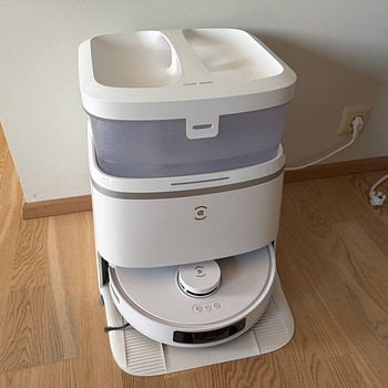 Robottolmuimeja Ecovacs Deebot T30 Pro Omni + OMNI dokk