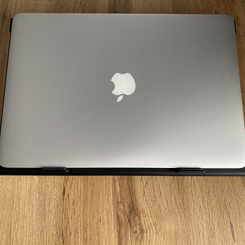 MacBook Pro, Apple / 15,4" Retina, 256 ГБ, RUS