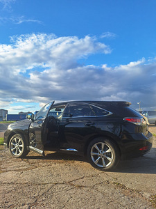 Lexus RX450h (2 фото из 12)