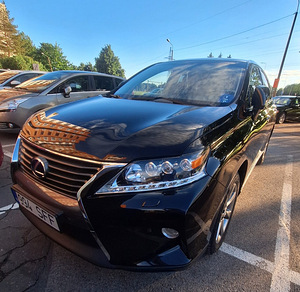 Lexus RX450h (5 фото из 12)