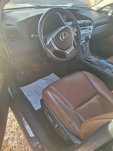 Lexus RX450h (9 фото из 12)