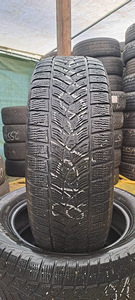 M+S / 215 60 17 / Goodyear (1 foto / 1)