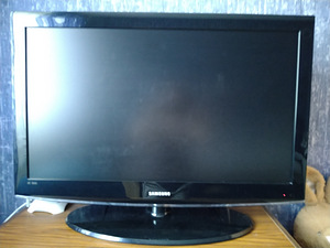 Телевизор Samsung 37" (1 фото из 4)