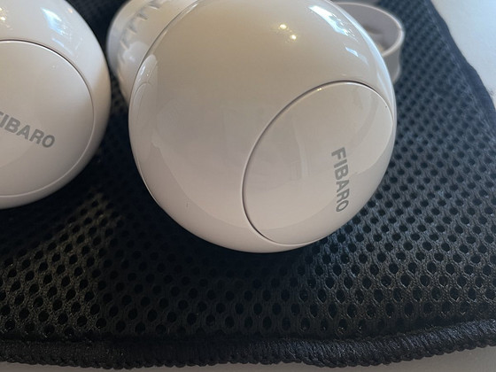 FIBARO nutikad radiaatoritermostaadid — 4 tk