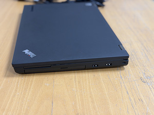 Lenovo ThinkPad T540p (3 foto / 8)