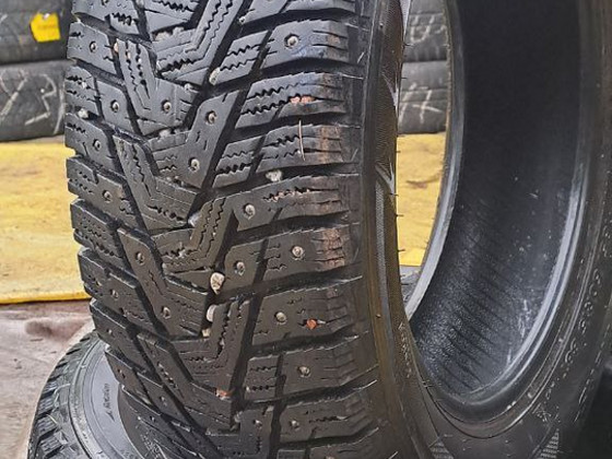 NAASTREHVID / 185 60 15 / Hankook