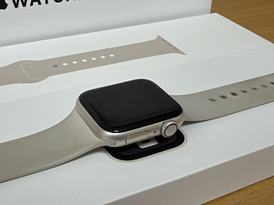 Apple Watch SE (GPS + Cellular) (2nd Generation) 40mm (2 foto / 9)