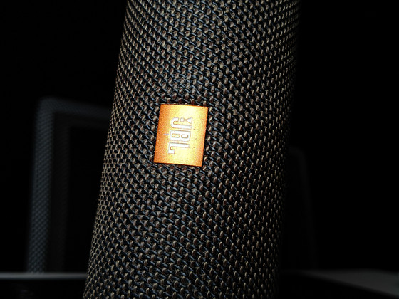 Портативная колонка JBL Flip 3
