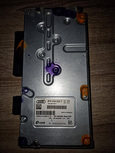 Усилитель Bang & Olufsen 8T0 035 223 T (2 фото из 2)